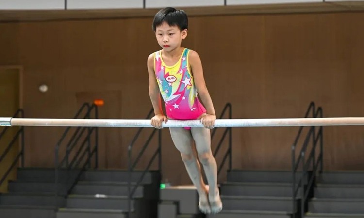 埃姆雷-詹点射拜尔建功 多特淘汰里尔将战巴萨