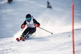 马丁内利：欧冠比赛空间更大，英超有些队喜欢摆大巴所以难踢